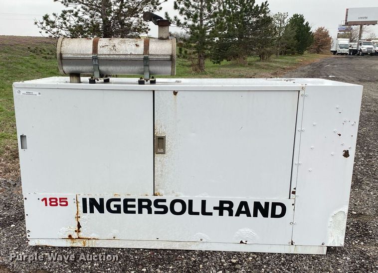 image for item KB9516 1996 Ingersoll Rand P185WJDU  air compressor