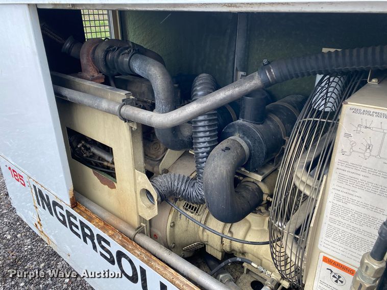image for item KB9516 1996 Ingersoll Rand P185WJDU  air compressor