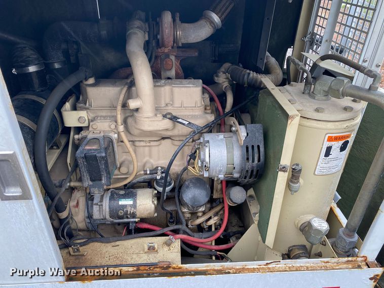 image for item KB9516 1996 Ingersoll Rand P185WJDU  air compressor