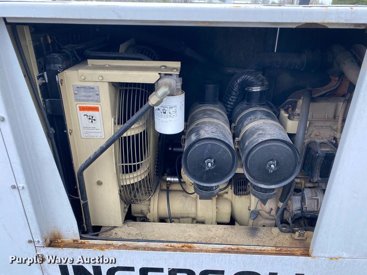 image for item KB9516 1996 Ingersoll Rand P185WJDU  air compressor