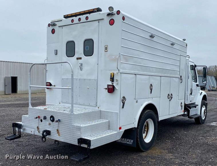 image for item KB9517 2013 Freightliner Business Class M2  utility / service truck