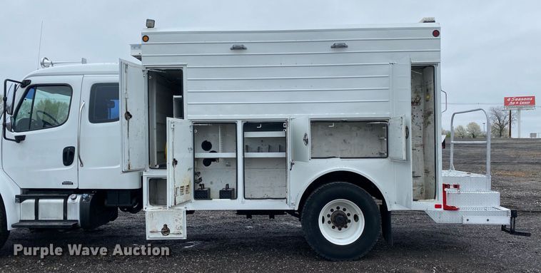 image for item KB9517 2013 Freightliner Business Class M2  utility / service truck