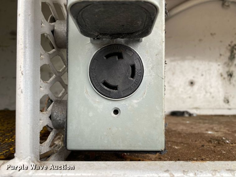 image for item KB9517 2013 Freightliner Business Class M2  utility / service truck