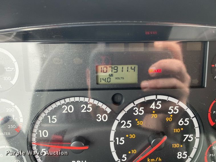 image for item KB9517 2013 Freightliner Business Class M2  utility / service truck