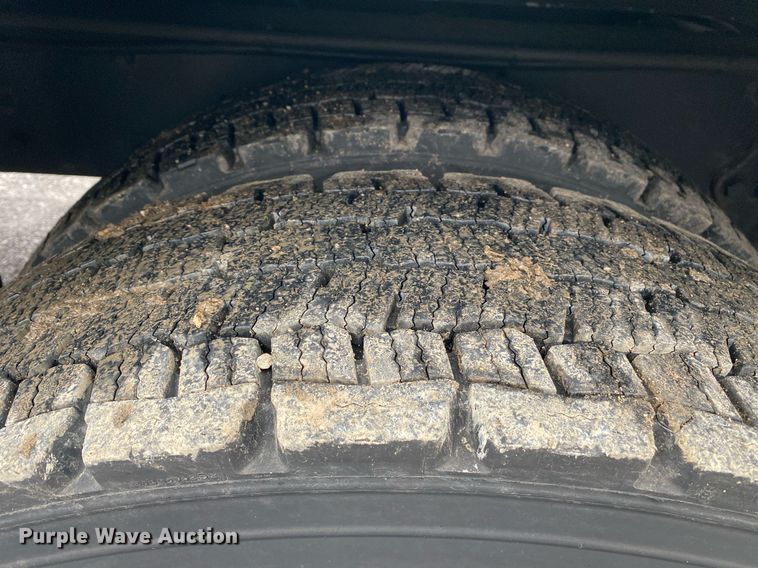 image for item KB9517 2013 Freightliner Business Class M2  utility / service truck