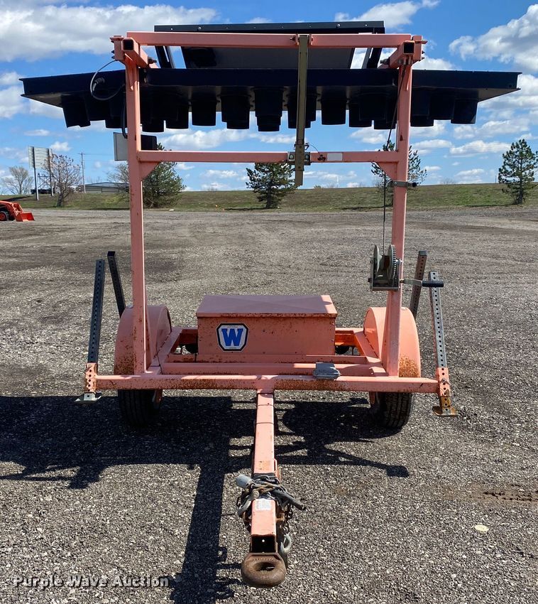 image for item KB9532 2007 Wanco WTSP  arrow board trailer