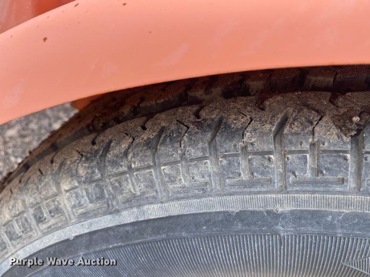 image for item KB9532 2007 Wanco WTSP  arrow board trailer