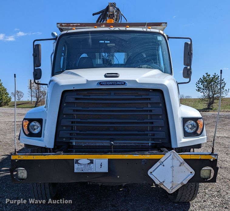 image for item KB9534 2014 Freightliner 114SD  crane truck