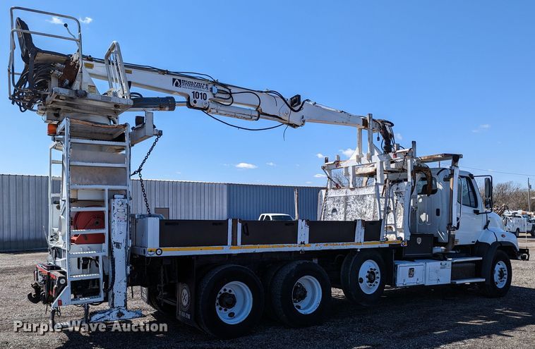 image for item KB9534 2014 Freightliner 114SD  crane truck