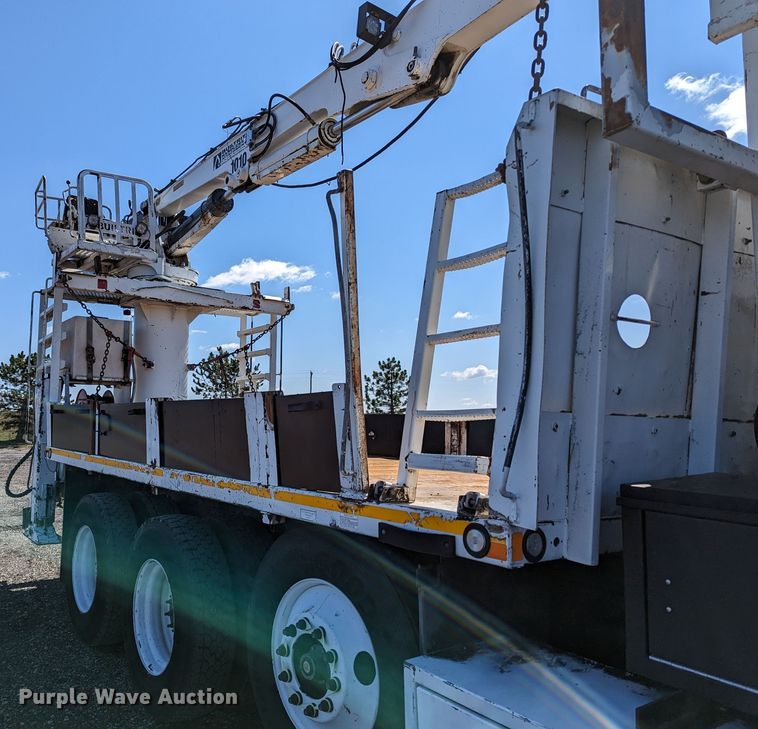 image for item KB9534 2014 Freightliner 114SD  crane truck