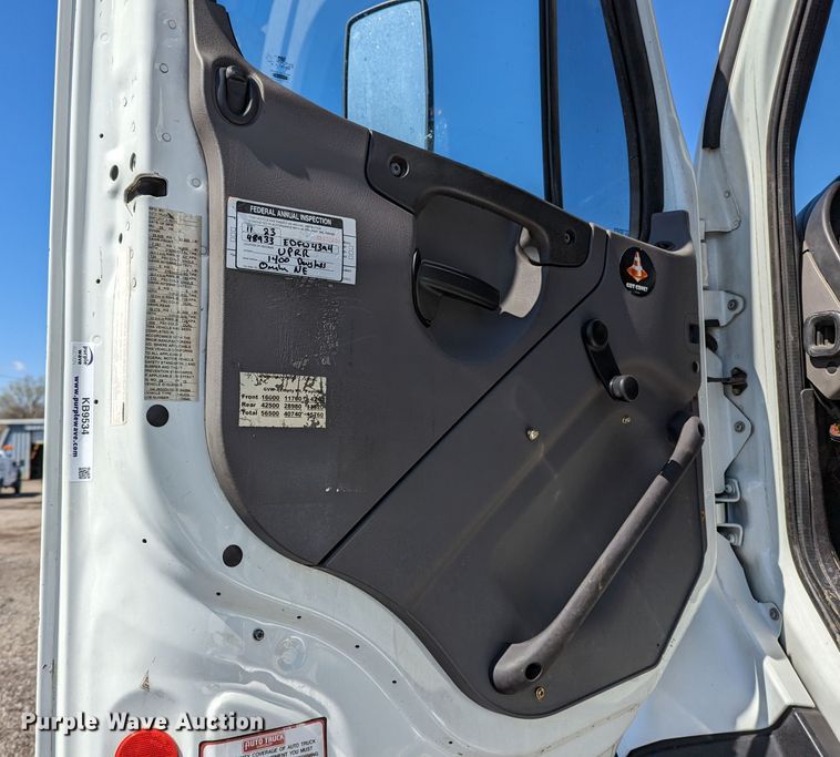 image for item KB9534 2014 Freightliner 114SD  crane truck