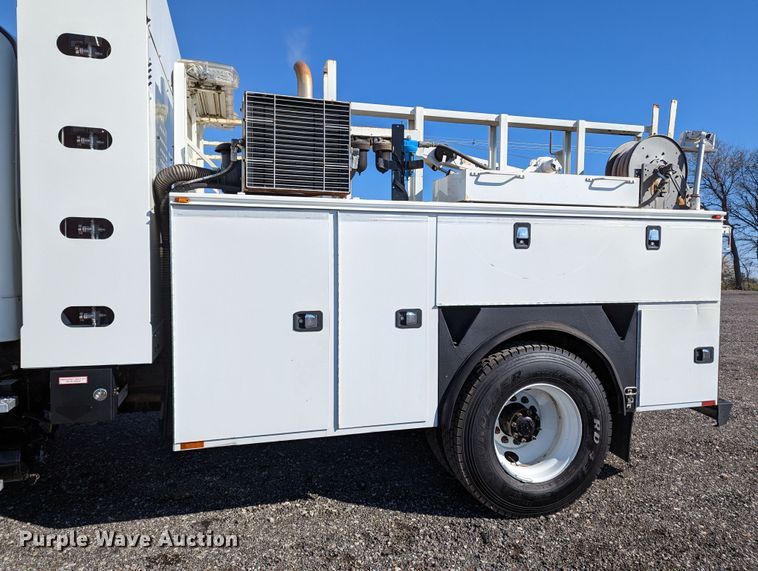 image for item KB9544 2015 Freightliner M2  utility / service truck