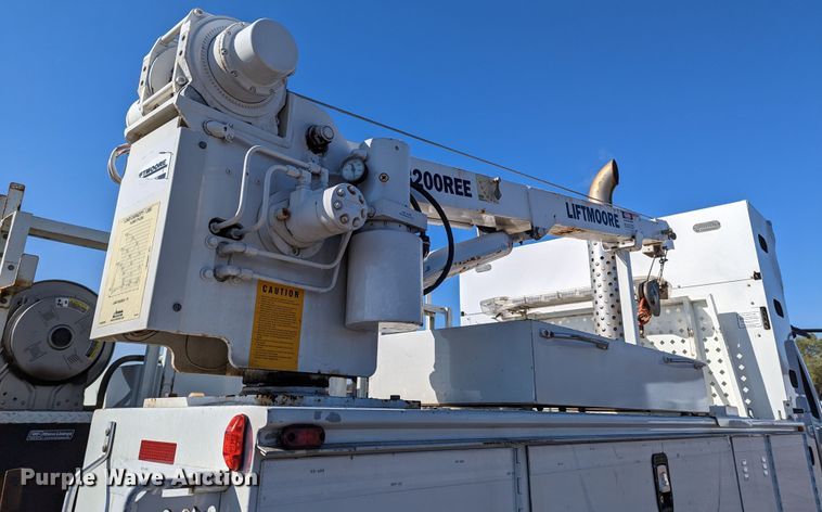 image for item KB9544 2015 Freightliner M2  utility / service truck