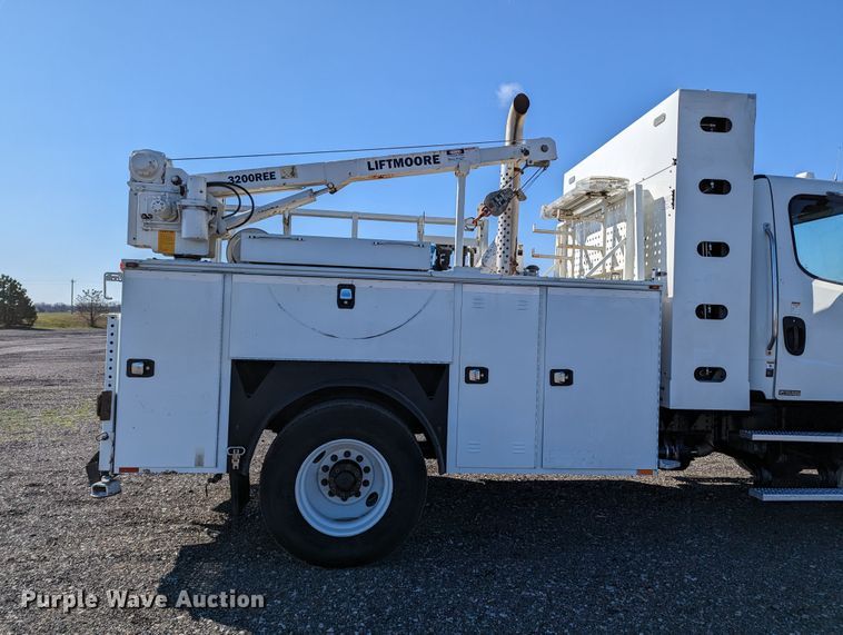 image for item KB9544 2015 Freightliner M2  utility / service truck