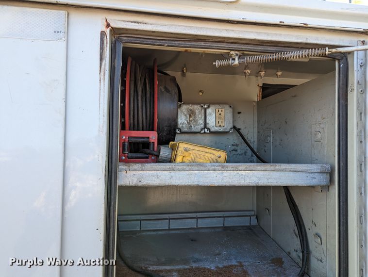 image for item KB9544 2015 Freightliner M2  utility / service truck