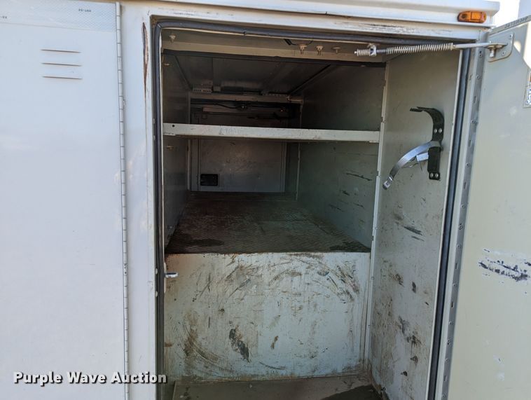 image for item KB9544 2015 Freightliner M2  utility / service truck