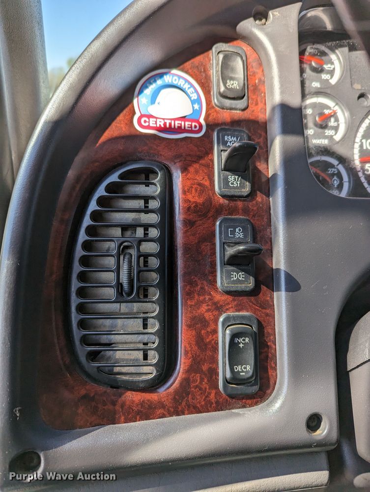 image for item KB9544 2015 Freightliner M2  utility / service truck