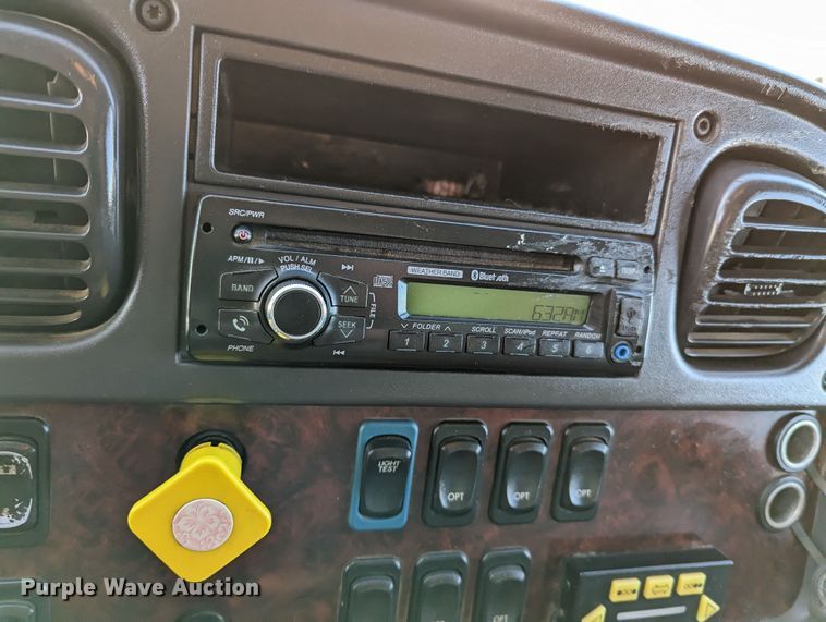 image for item KB9544 2015 Freightliner M2  utility / service truck