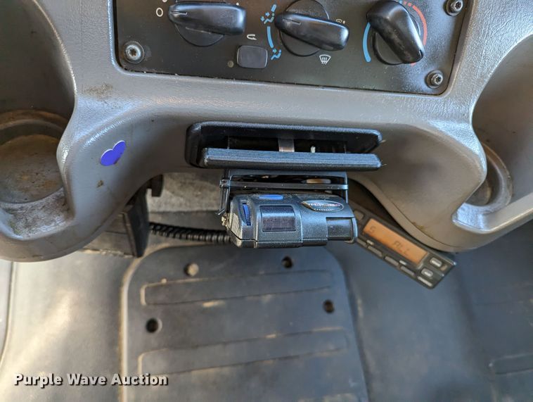 image for item KB9544 2015 Freightliner M2  utility / service truck