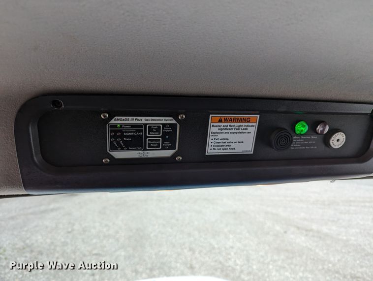 image for item KB9544 2015 Freightliner M2  utility / service truck