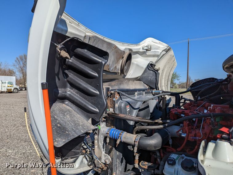 image for item KB9544 2015 Freightliner M2  utility / service truck