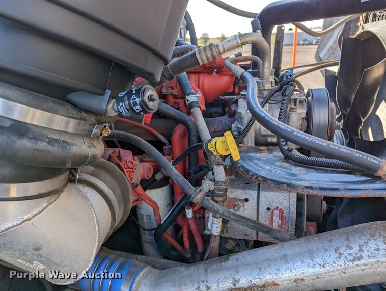 image for item KB9544 2015 Freightliner M2  utility / service truck