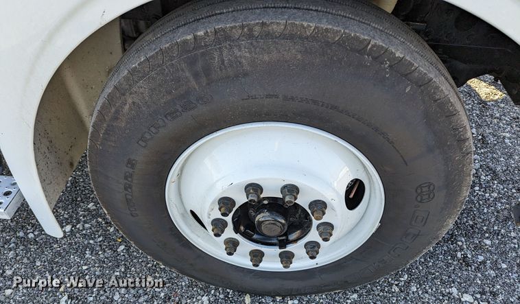 image for item KB9544 2015 Freightliner M2  utility / service truck