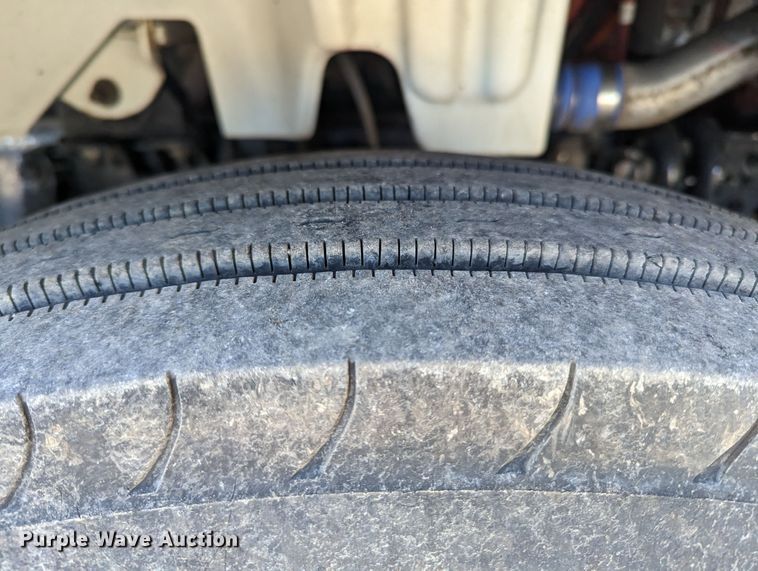 image for item KB9544 2015 Freightliner M2  utility / service truck