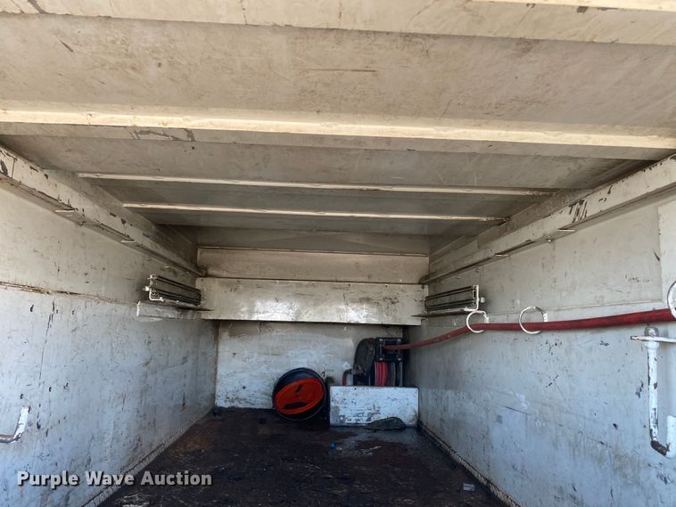 image for item KB9569 2010 Freightliner Business Class M2  utility / service truck