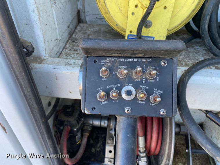 image for item KB9569 2010 Freightliner Business Class M2  utility / service truck