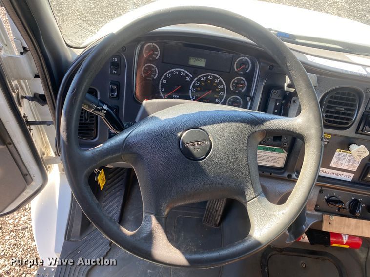 image for item KB9569 2010 Freightliner Business Class M2  utility / service truck