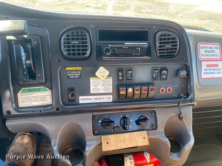 image for item KB9569 2010 Freightliner Business Class M2  utility / service truck