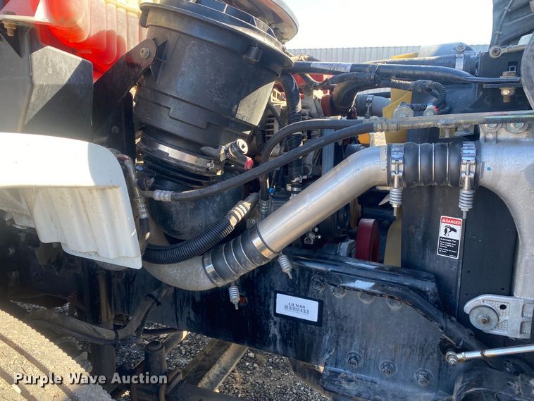 image for item KB9569 2010 Freightliner Business Class M2  utility / service truck