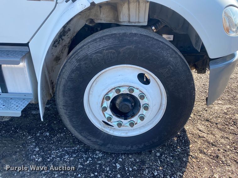 image for item KB9569 2010 Freightliner Business Class M2  utility / service truck