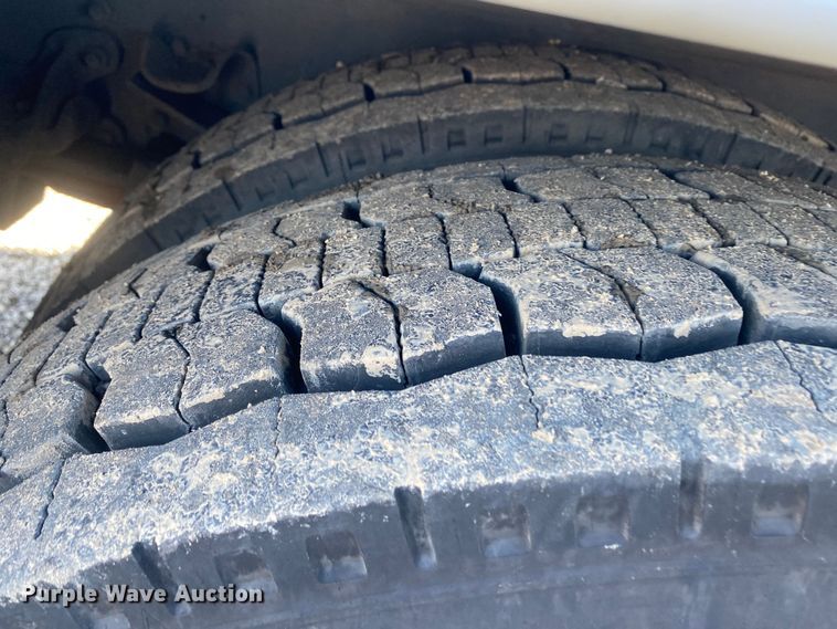 image for item KB9569 2010 Freightliner Business Class M2  utility / service truck