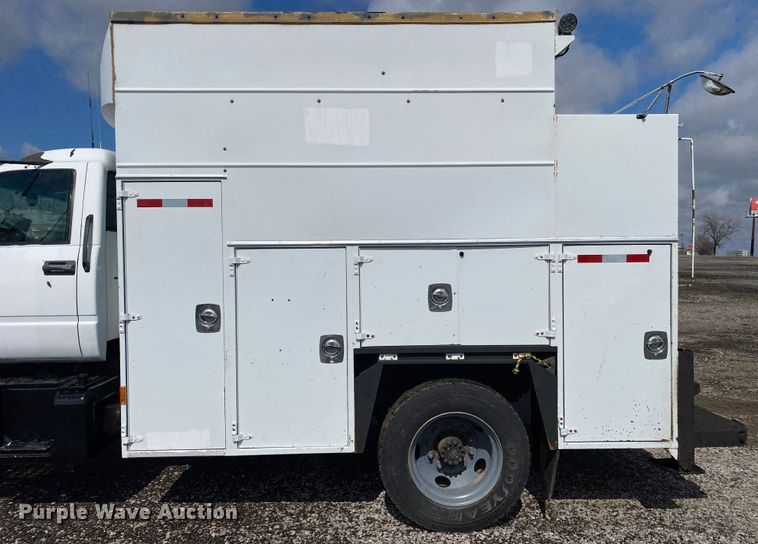 image for item KB9574 1998 GMC C5500  utility / service truck