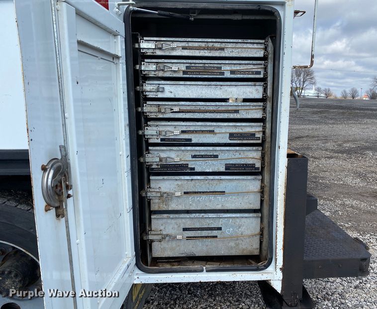 image for item KB9574 1998 GMC C5500  utility / service truck