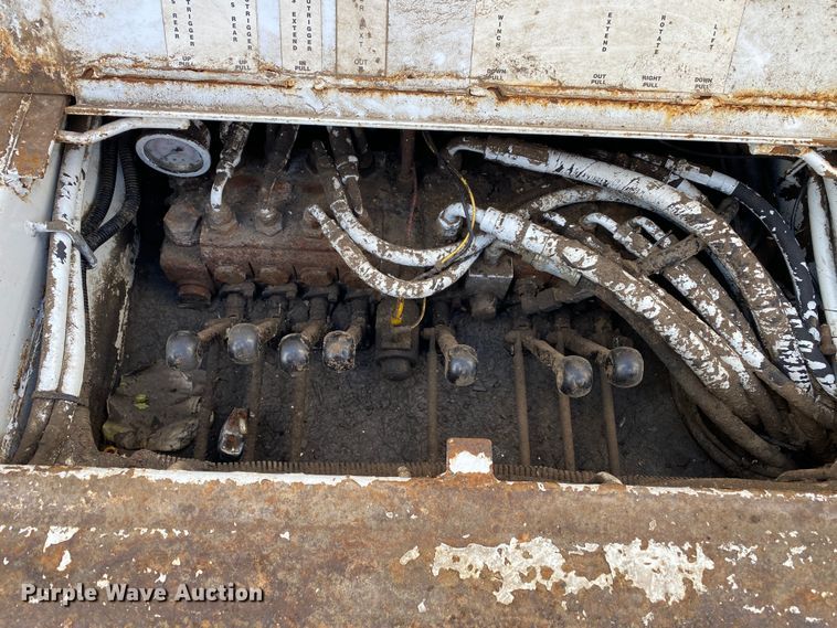 image for item KB9574 1998 GMC C5500  utility / service truck