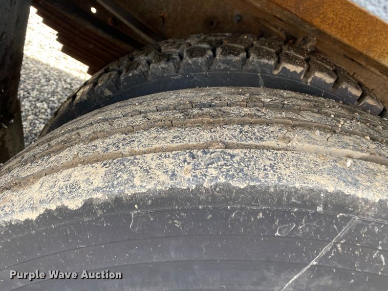 image for item KB9574 1998 GMC C5500  utility / service truck