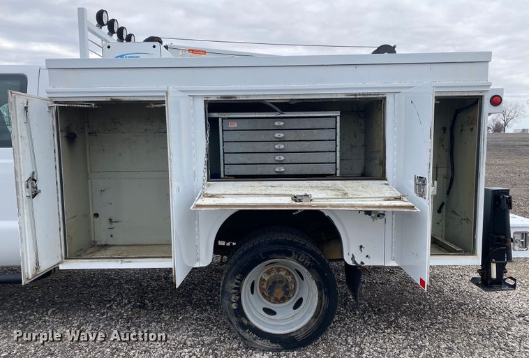 image for item KB9593 2008 Ford F450 Super Duty  utility / service truck