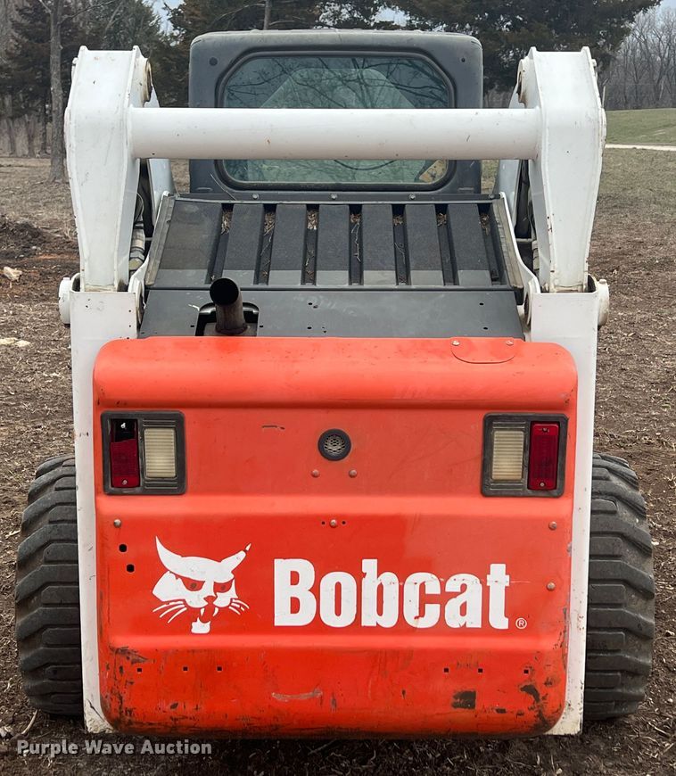 image for item KR9422 2011 Bobcat S250  skid steer loader