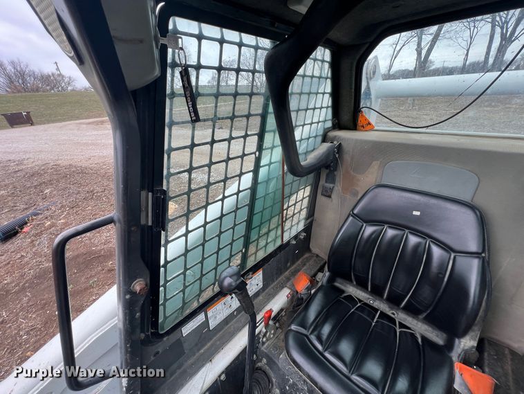 image for item KR9422 2011 Bobcat S250  skid steer loader