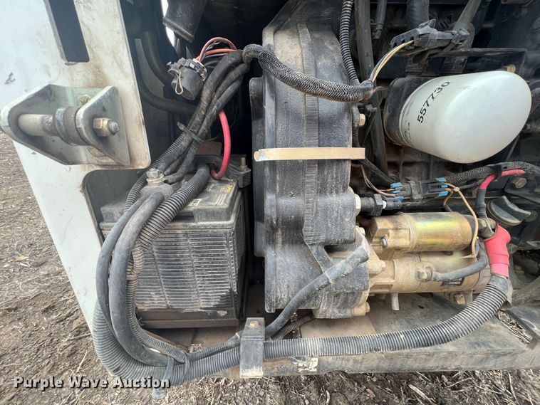 image for item KR9422 2011 Bobcat S250  skid steer loader