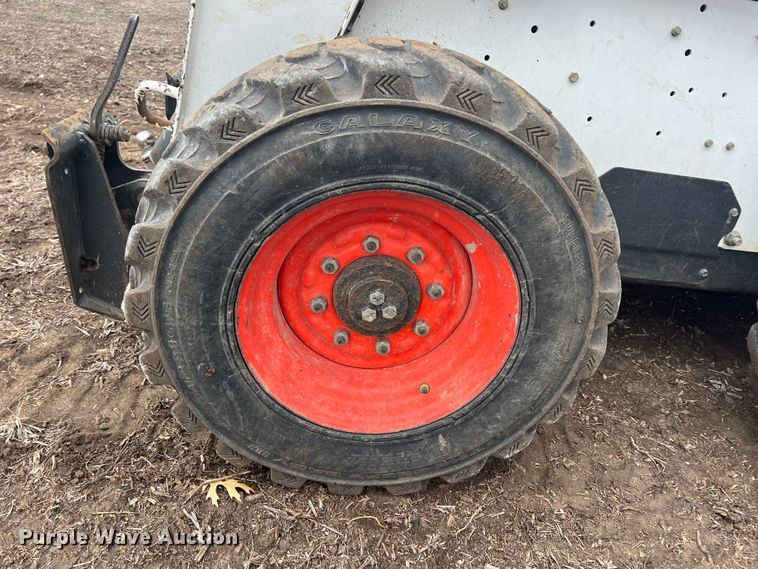 image for item KR9422 2011 Bobcat S250  skid steer loader