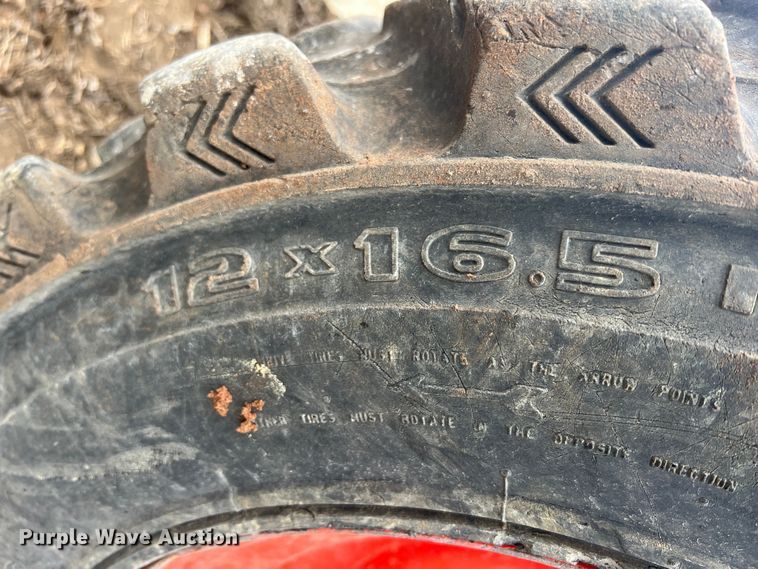 image for item KR9422 2011 Bobcat S250  skid steer loader