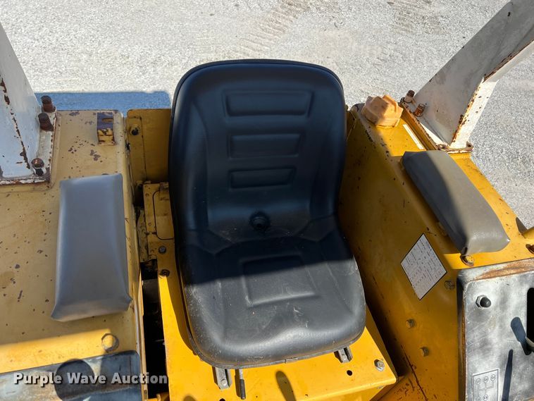 image for item KR9466 Komatsu D20A6  dozer