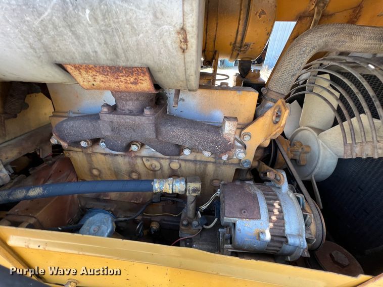 image for item KR9466 Komatsu D20A6  dozer