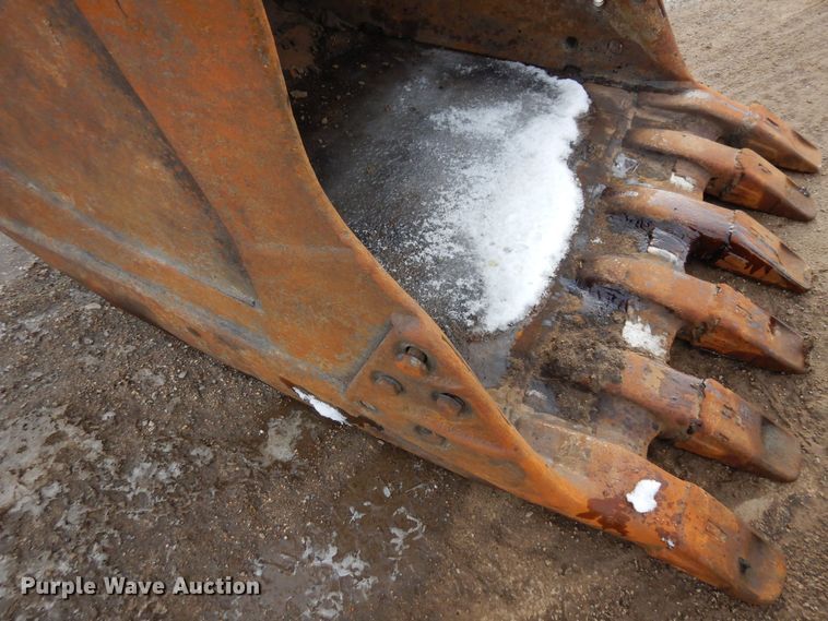 image for item KU9856 2003 Case CX240  excavator