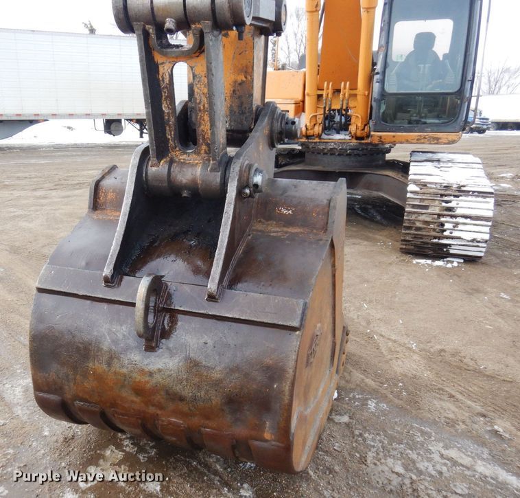 image for item KU9856 2003 Case CX240  excavator