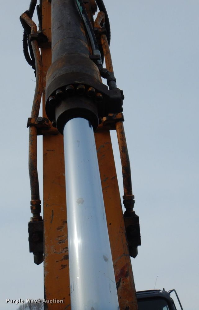 image for item KU9856 2003 Case CX240  excavator